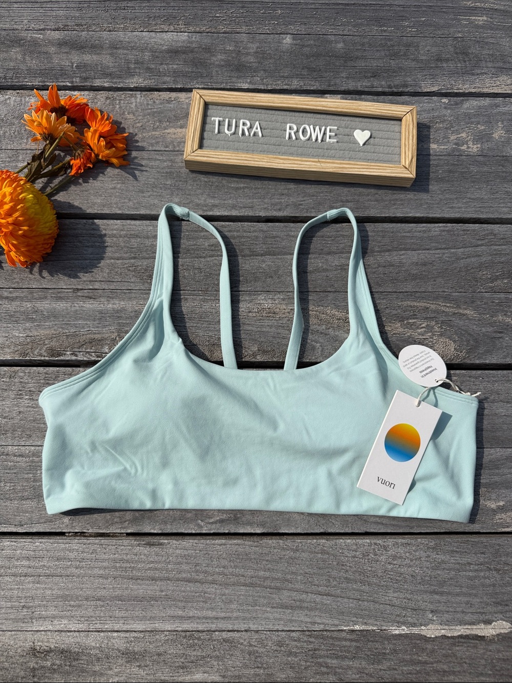 Vuori Yosemite Bra Spearmint XL NWT Medium Support Sports Bra